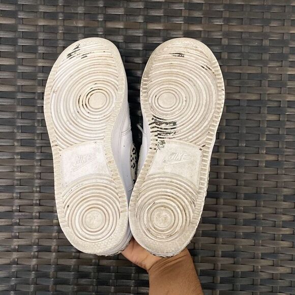 Nike court version low leopard swoosh Nike sneakers  - Picture 7 of 8